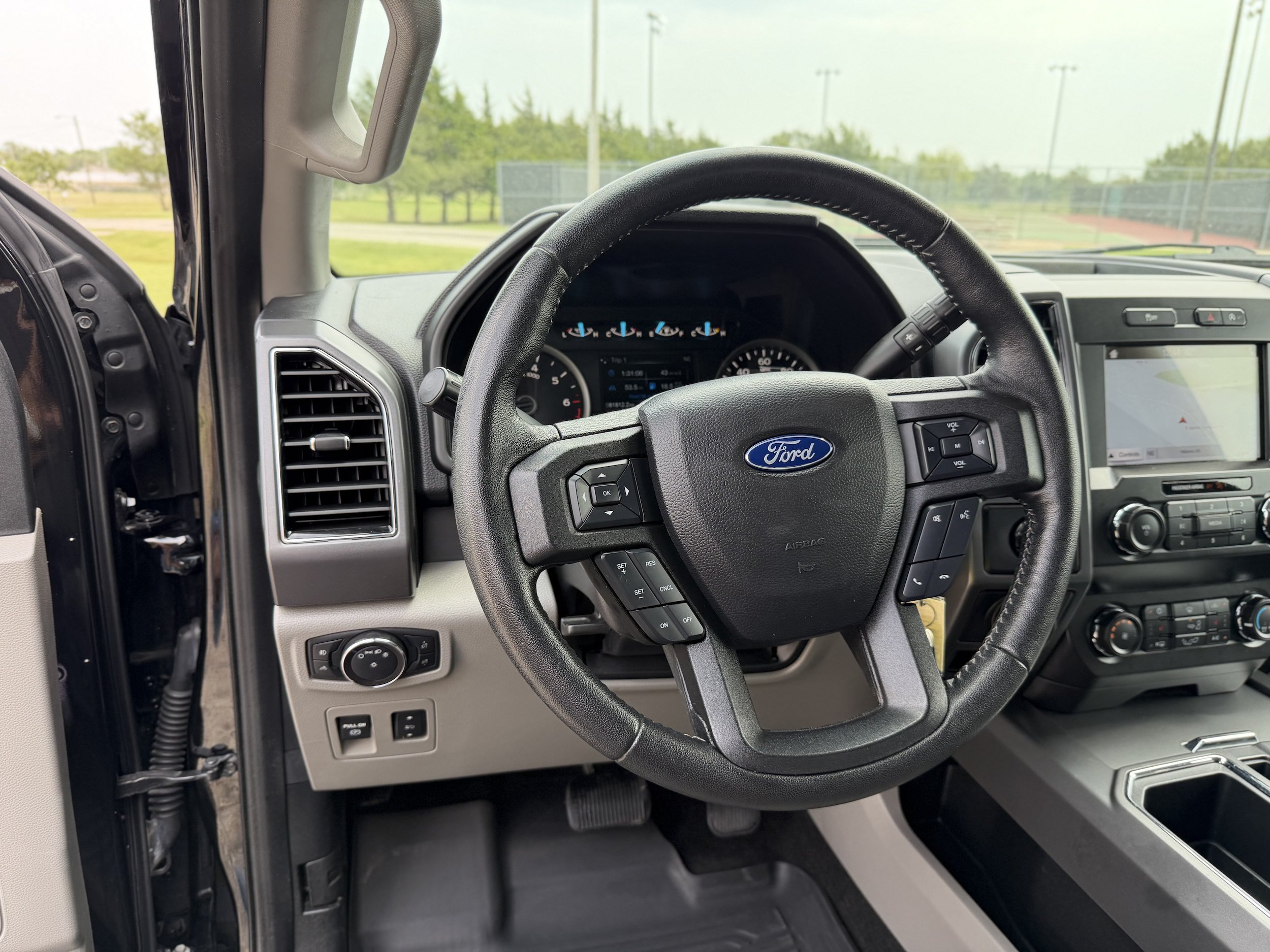 Certified 2019 Ford F150 XLT w/ Equipment Group 302A Luxury AWD/4WD image 26