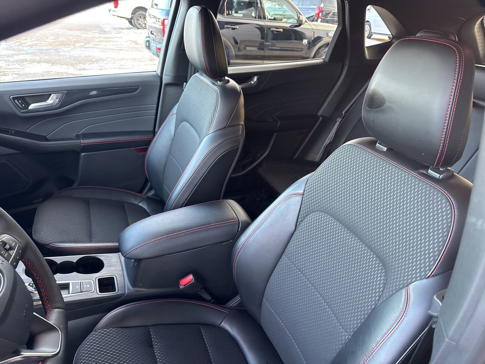 Certified 2024 Ford Escape ST-Line Select w/ Tech Pack #2 image 24