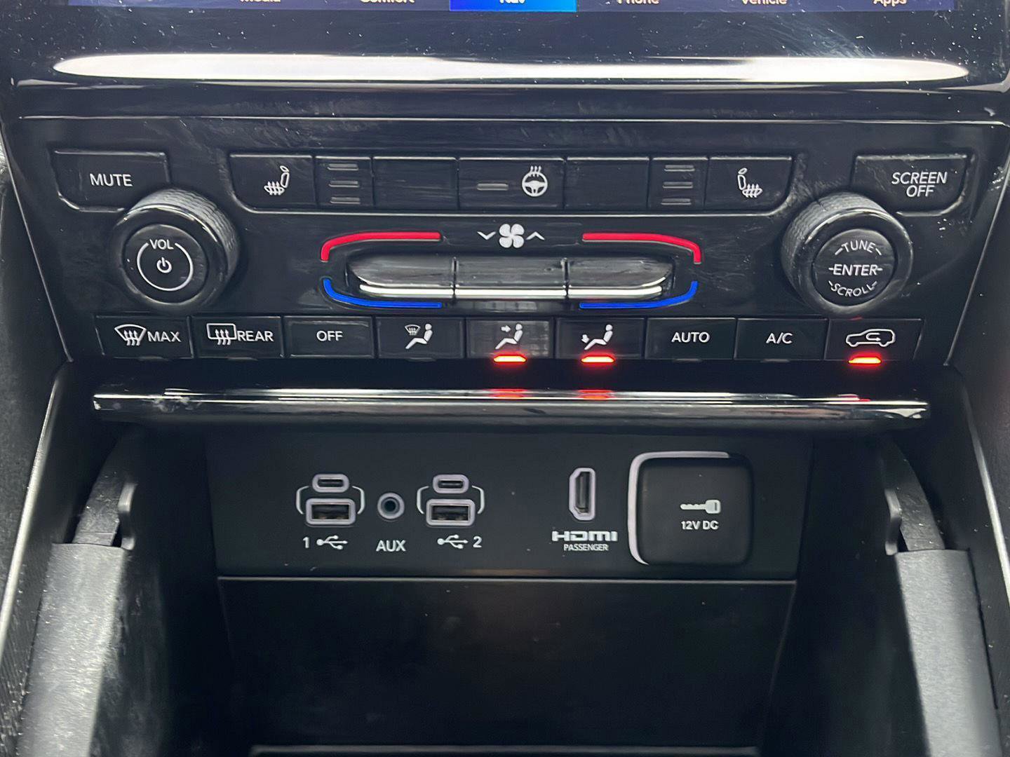 Used 2024 Jeep Grand Cherokee Limited 4xe image 26