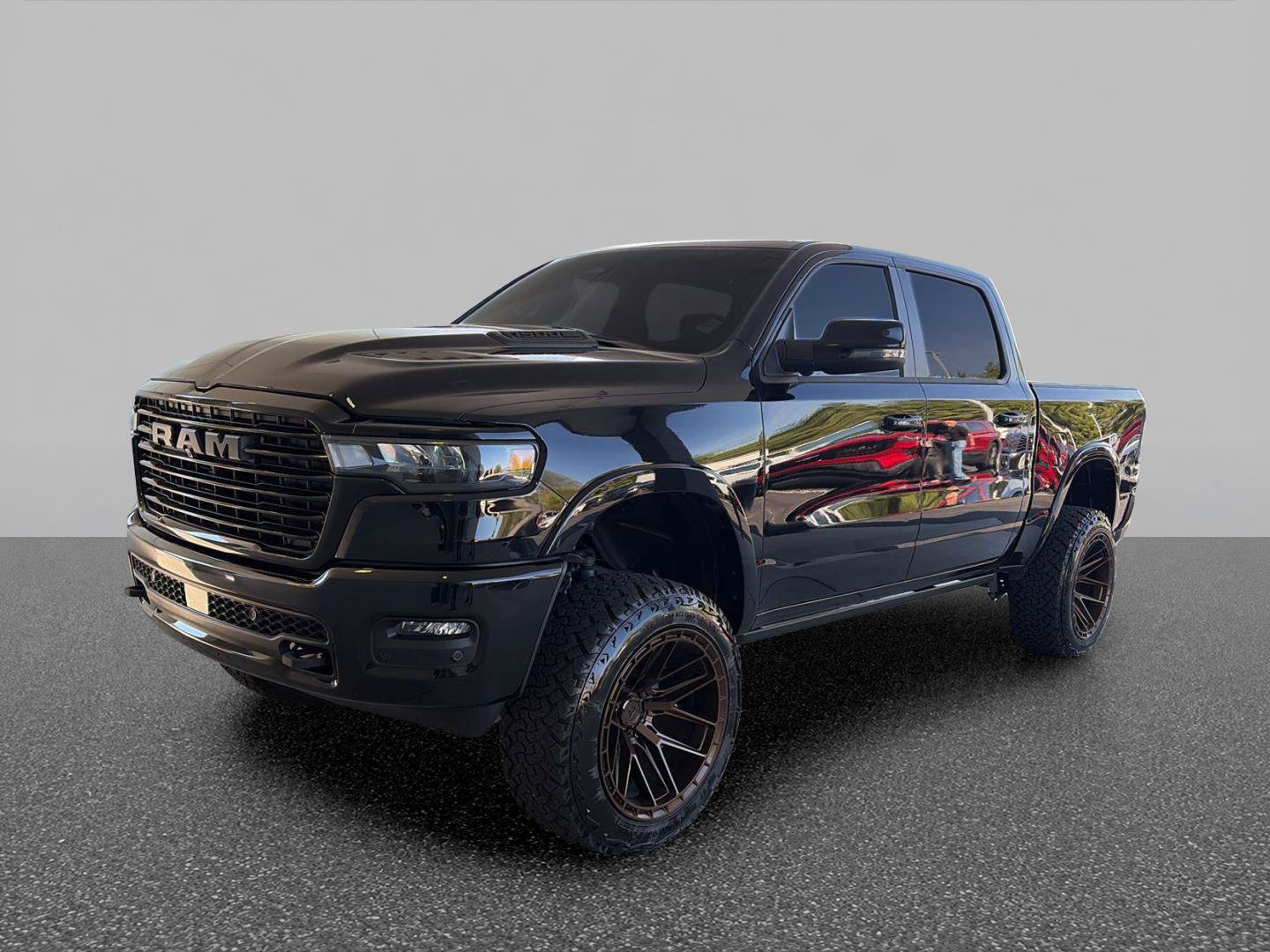 Used 2025 RAM 1500 Laramie w/ Night Edition AWD/4WD image 1