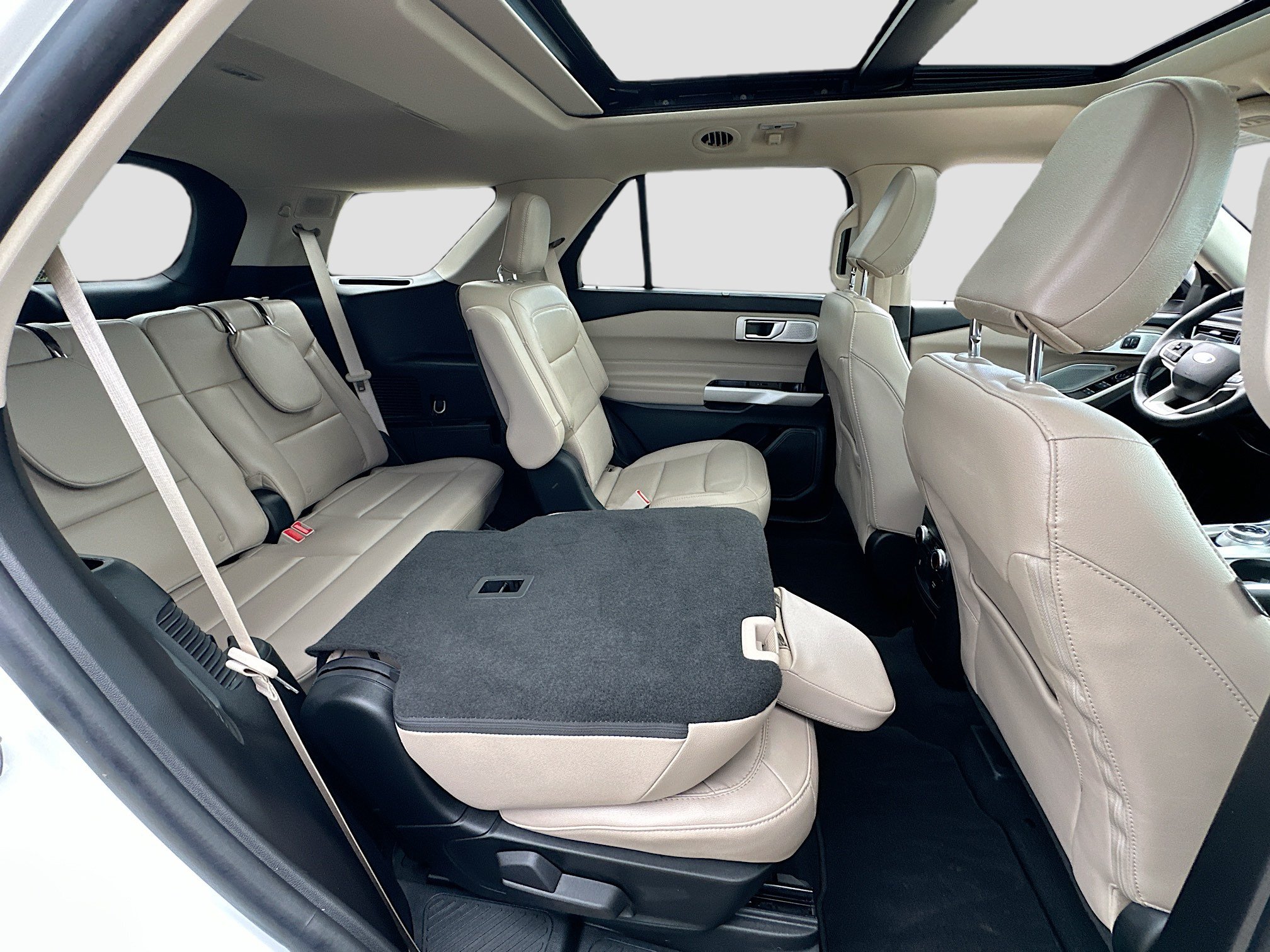 Certified 2023 Ford Explorer Limited w/ Limited Technology Package RWD image 28