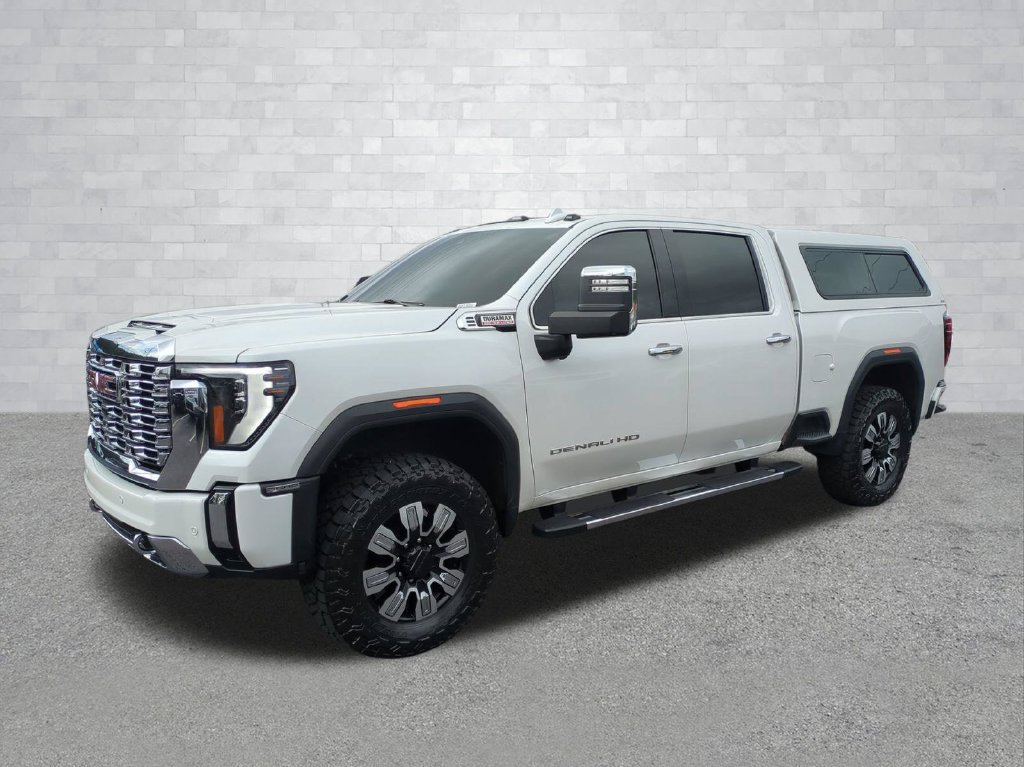 Used 2024 GMC Sierra 2500 Denali w/ Denali Reserve Package AWD/4WD image 9