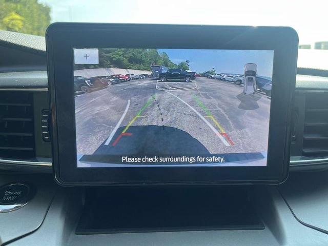 Certified 2022 Ford Explorer XLT w/ Equipment Group 202A AWD/4WD image 31