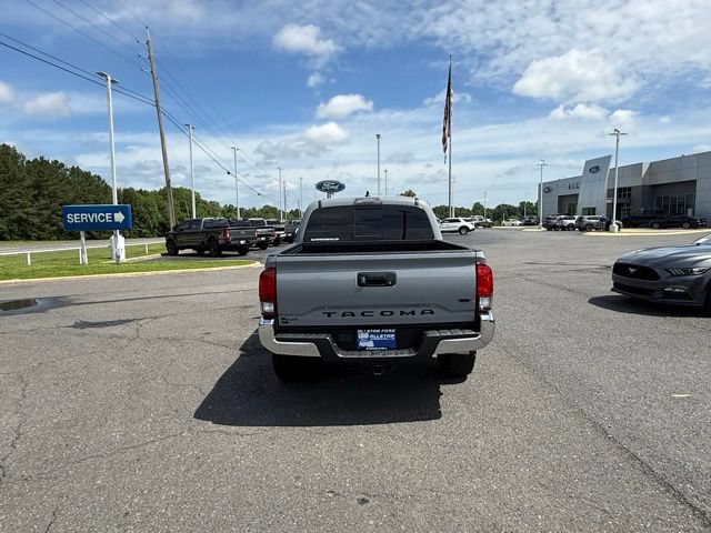 Used 2021 Toyota Tacoma SR5 RWD image 5