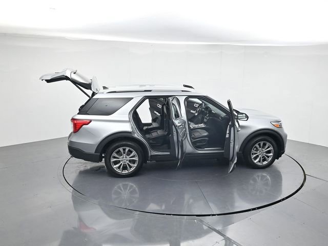 Certified 2023 Ford Explorer Limited w/ Equipment Group 301A AWD/4WD image 50
