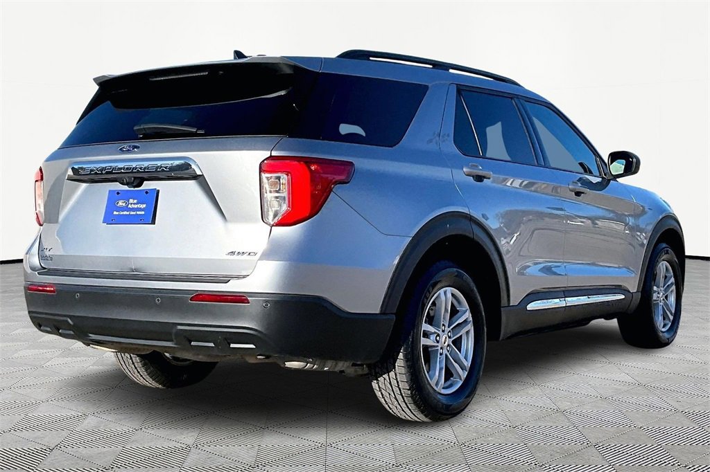 Certified 2022 Ford Explorer XLT image 2