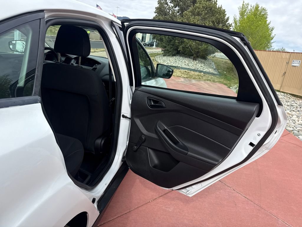 Certified 2018 Ford Focus S FWD image 22