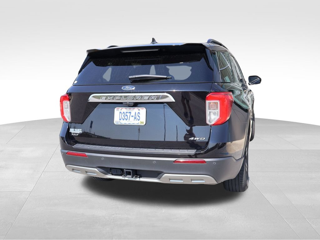 Certified 2021 Ford Explorer XLT w/ Equipment Group 202A AWD/4WD image 17