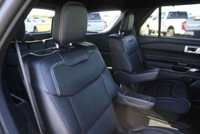 Certified 2023 Ford Explorer ST w/ Equipment Group 401A image 18