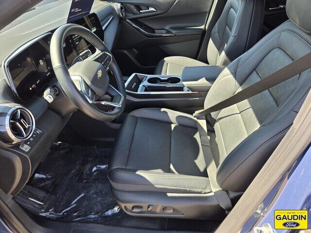 Used 2025 Chevrolet Equinox LT w/ Convenience Package II AWD/4WD image 11