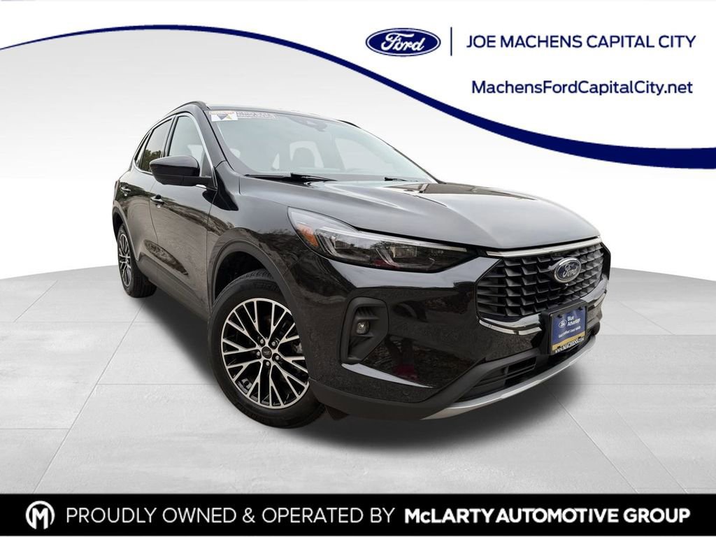 Certified 2024 Ford Escape SE w/ PHEV Premium Package image 7