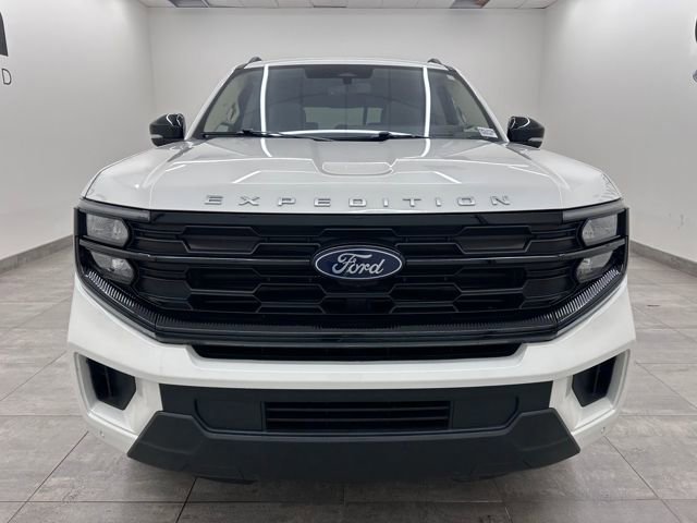 Certified 2025 Ford Expedition Active image 7