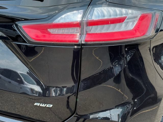 Certified 2024 Ford Edge Titanium AWD/4WD image 31