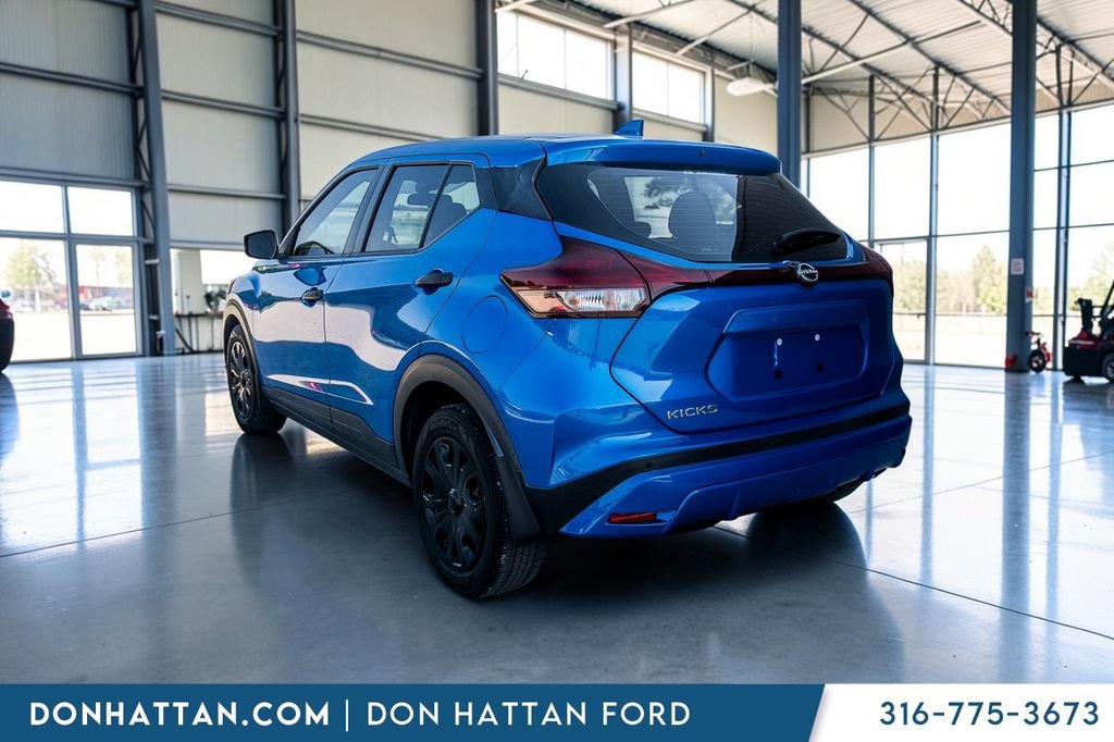 Used 2022 Nissan Kicks S FWD image 26