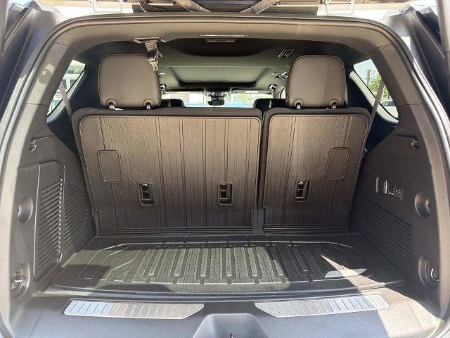 Used 2024 Chevrolet Tahoe Premier RWD image 11