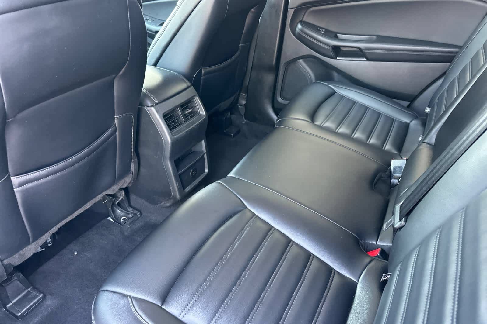 Certified 2024 Ford Edge SEL AWD/4WD image 4