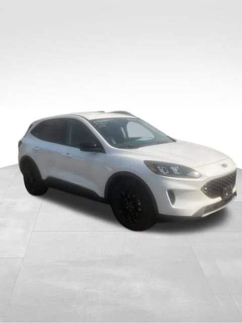 Certified 2020 Ford Escape SE Sport AWD/4WD image 9