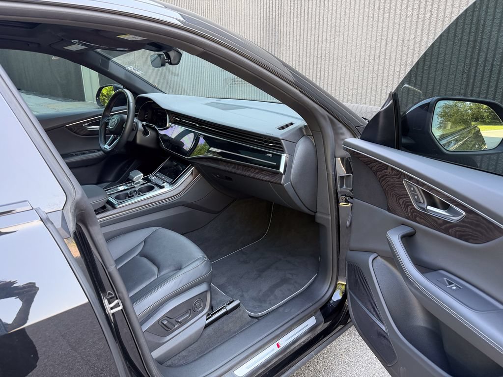 Used 2022 Audi Q8 Premium Plus AWD/4WD image 37