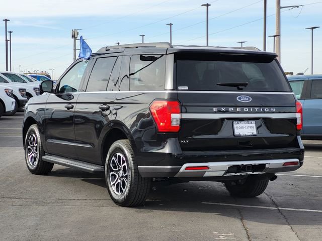Certified 2024 Ford Expedition XLT image 3