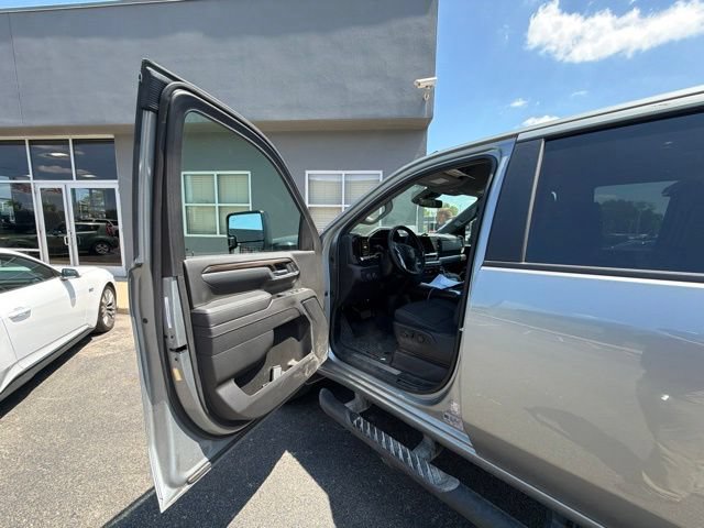 Used 2026 Chevrolet Silverado 2500 LT w/ Trail Boss Package AWD/4WD image 7