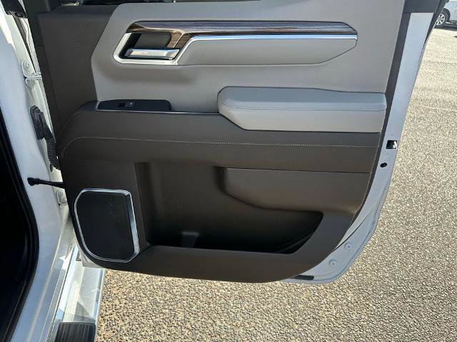 Used 2022 Chevrolet Silverado 1500 LT w/ Z71 Off-Road Package image 19