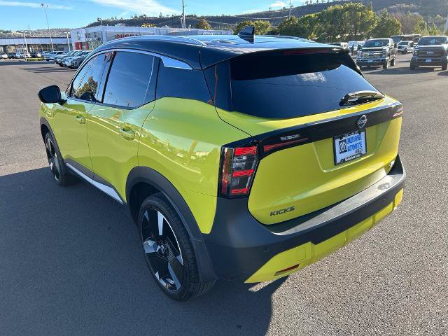 Used 2025 Nissan Kicks SR FWD image 8