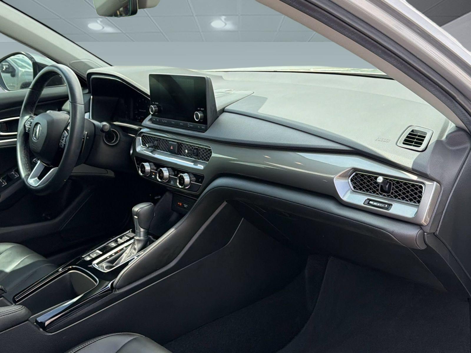 Used 2025 Acura Integra FWD image 30