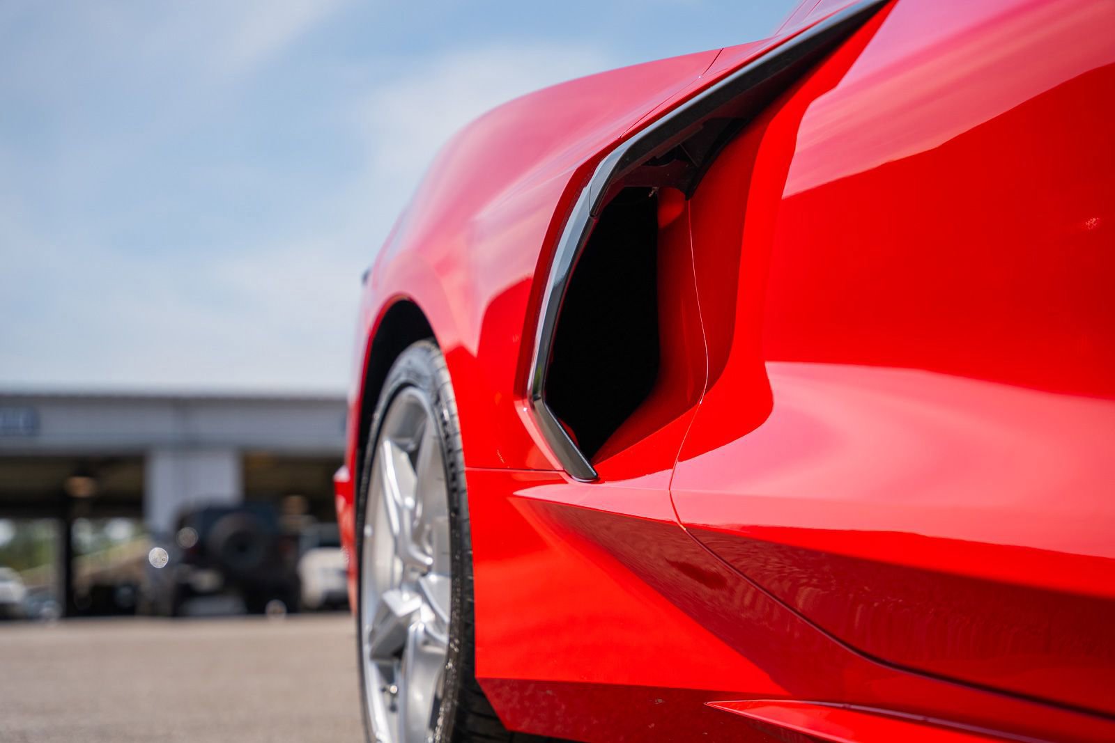 Used 2025 Chevrolet Corvette Stingray Coupe w/ 1LT image 21