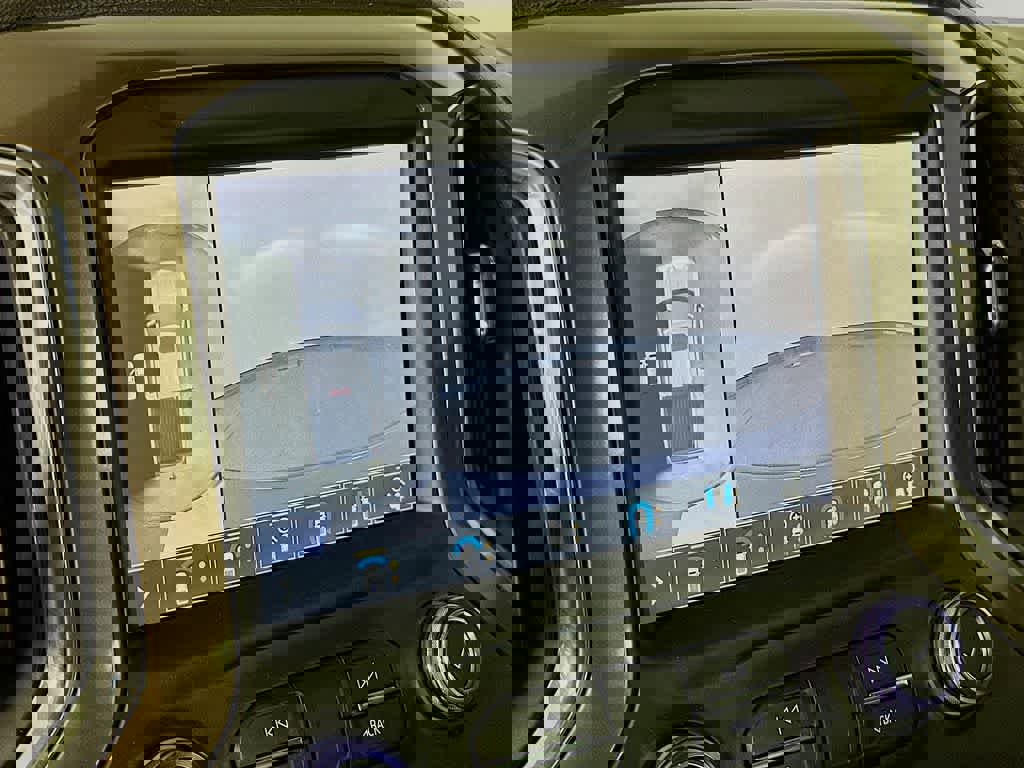 Used 2019 Chevrolet Silverado 1500 High Country w/ Technology Package image 27