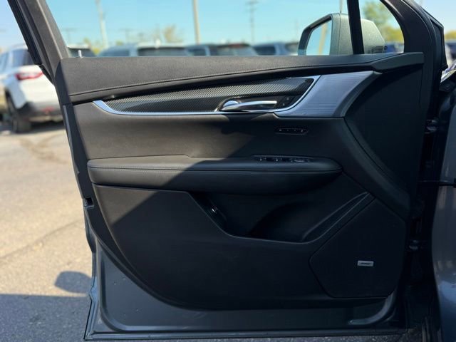 Used 2020 Cadillac XT6 Sport image 26