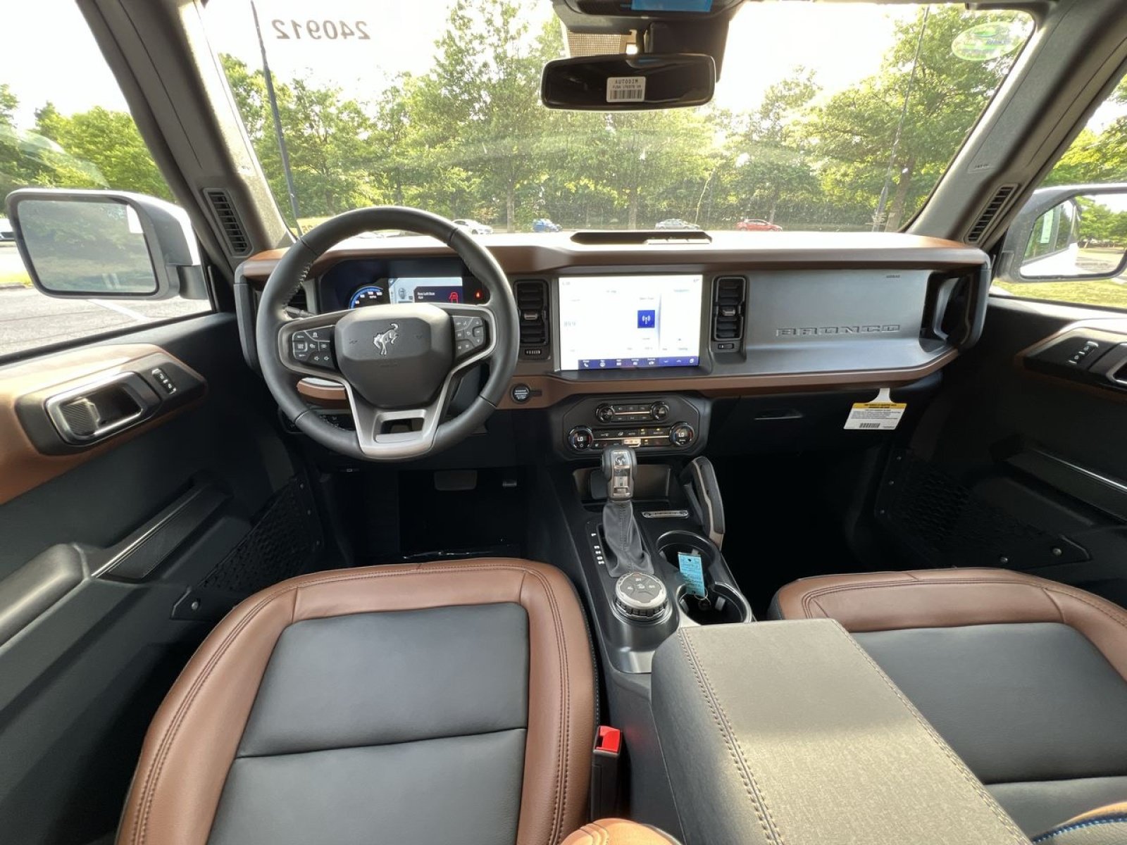 Certified 2024 Ford Bronco Outer Banks AWD/4WD image 13