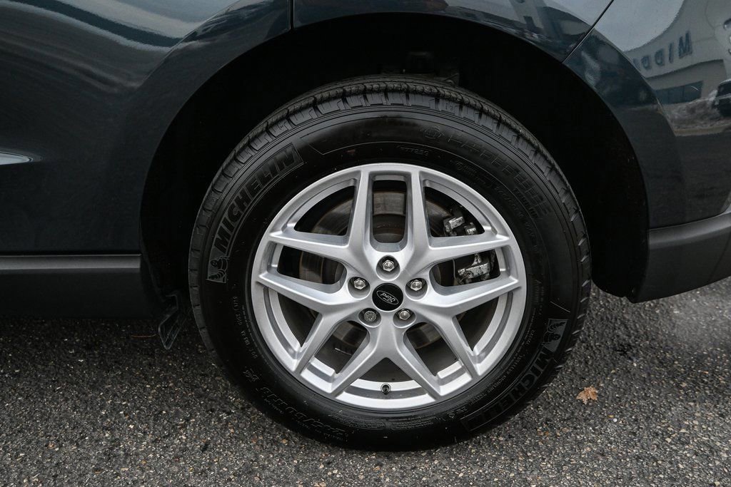 Certified 2024 Ford Edge SEL w/ Convenience Package image 16