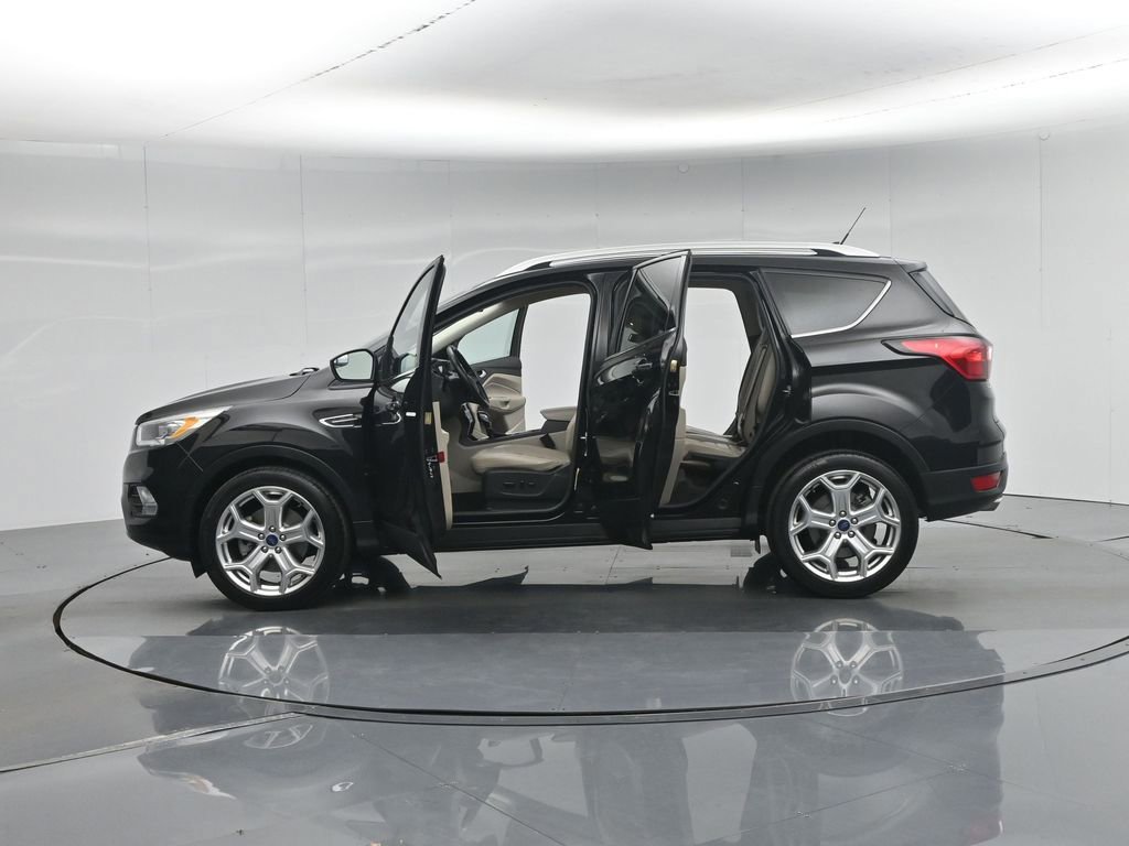 Certified 2019 Ford Escape Titanium FWD image 59