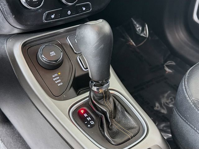 Used 2018 Jeep Compass Latitude w/ Cold Weather Group image 16