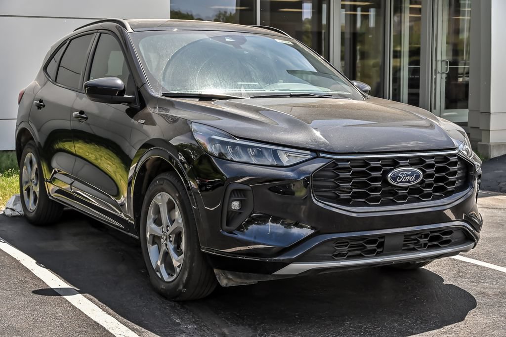 Certified 2023 Ford Escape ST-Line Select w/ Tech Pack #1 AWD/4WD image 12