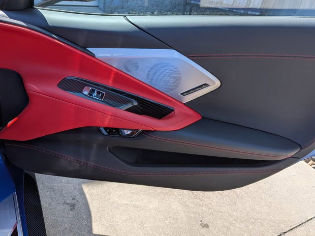 Used 2021 Chevrolet Corvette Stingray Premium Cpe w/ Z51 Performance Package image 30