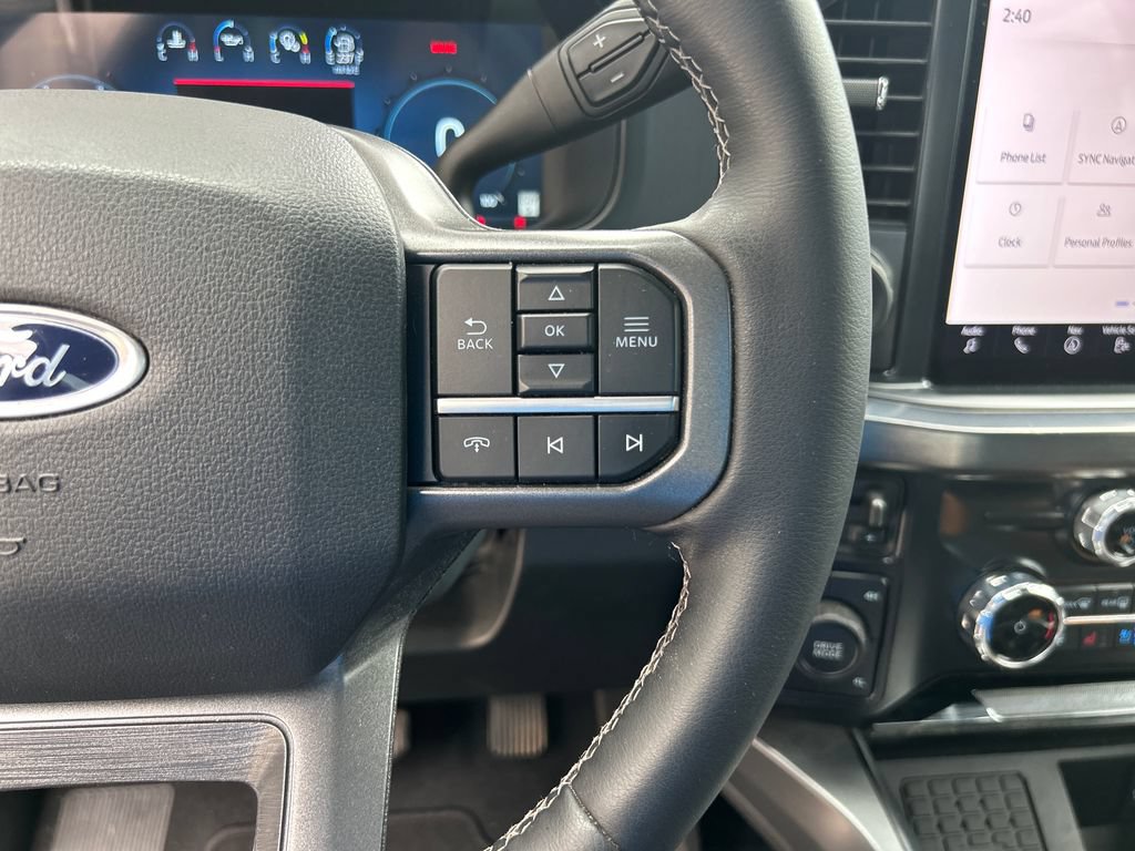Certified 2025 Ford F450 Lariat w/ Lariat Ultimate Package AWD/4WD image 23