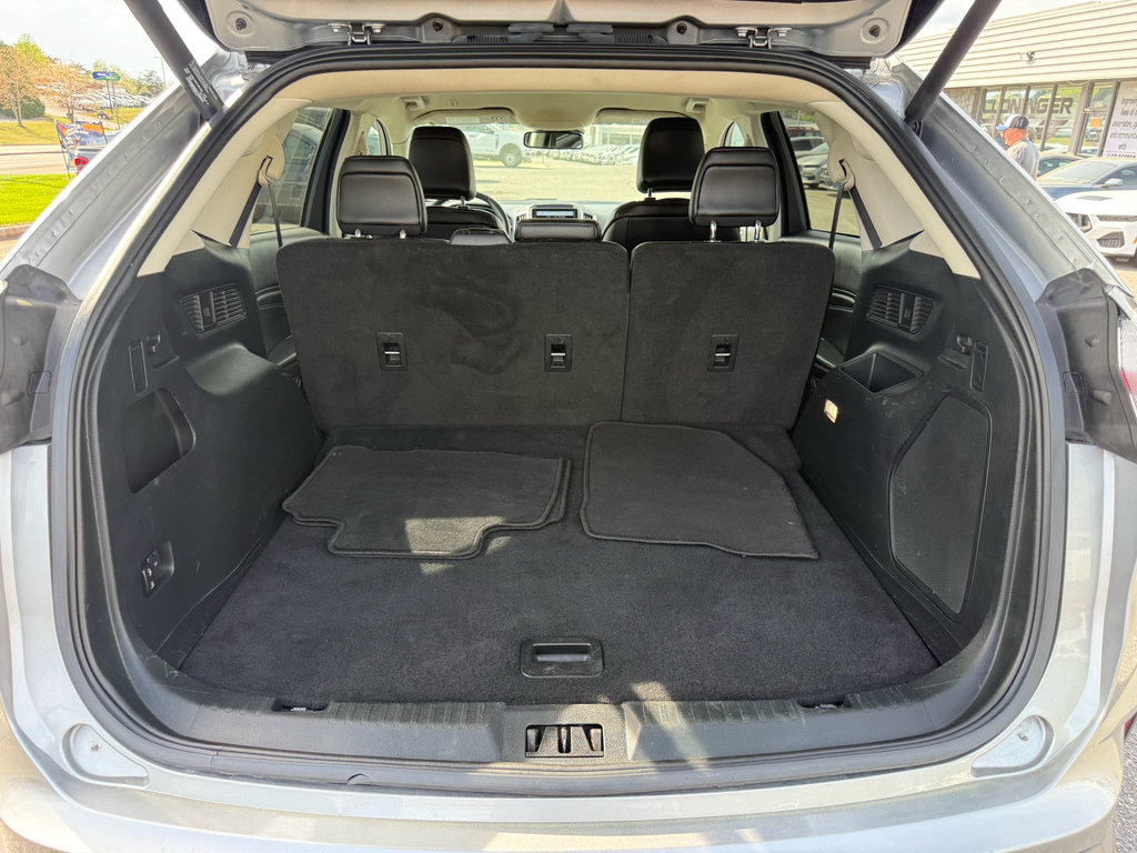 Certified 2022 Ford Edge Titanium image 10
