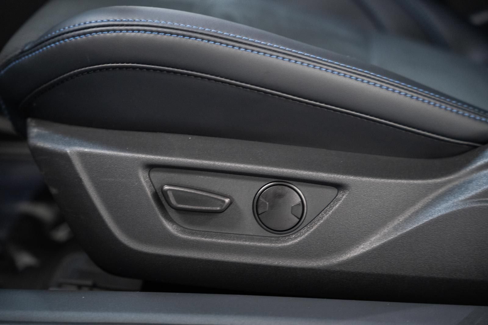 Certified 2026 Ford Mustang Dark Horse RWD image 34