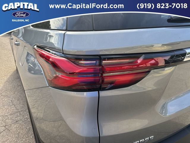 Used 2023 Chevrolet Traverse LT image 15