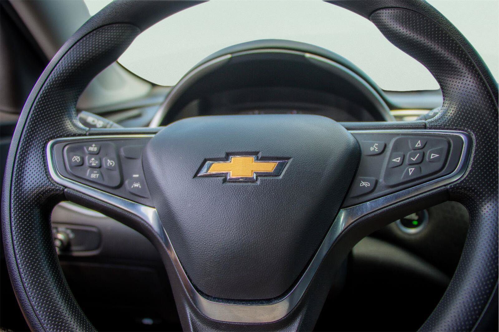 Used 2025 Chevrolet Malibu LT FWD image 10