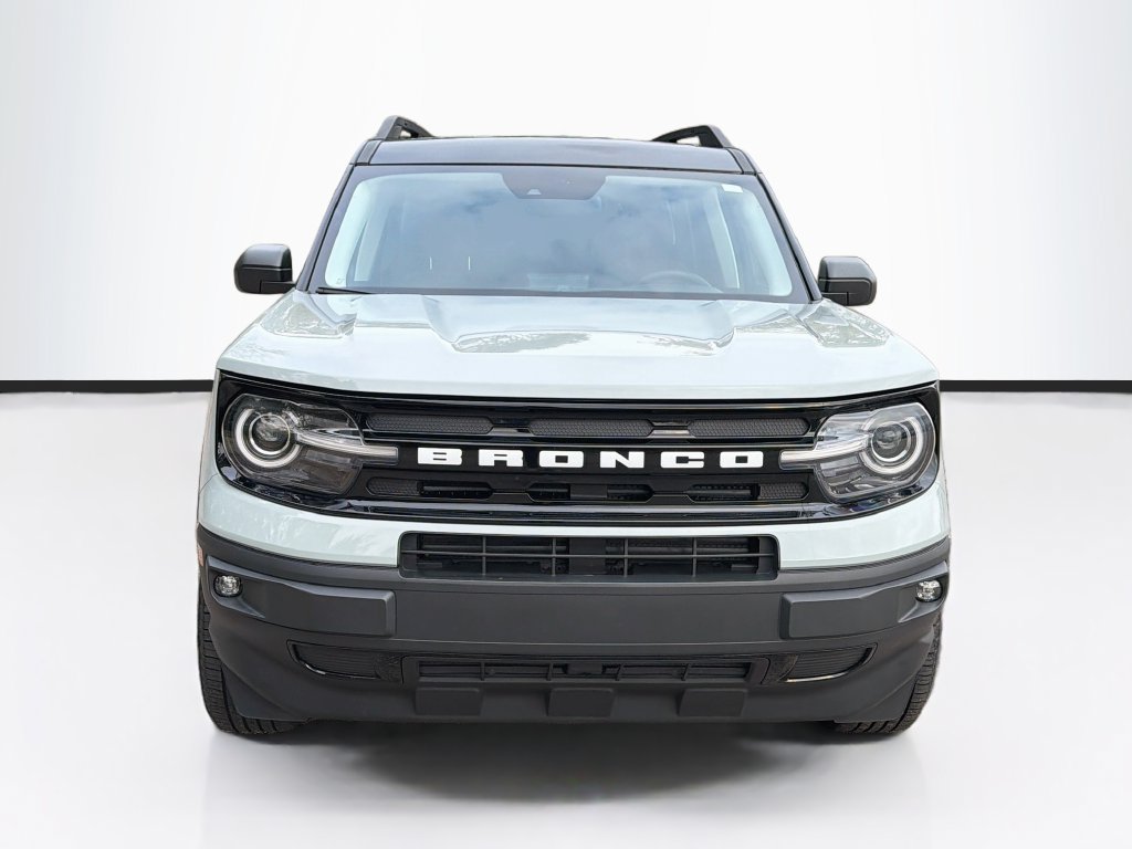 Certified 2021 Ford Bronco Sport Outer Banks w/ Outer Banks Package AWD/4WD image 2
