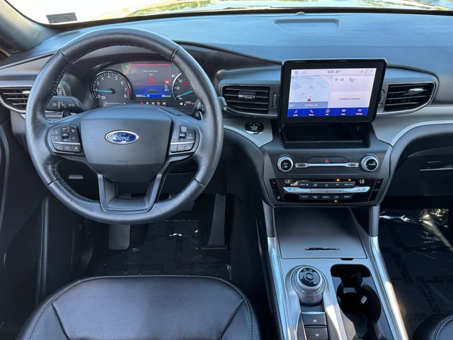 Certified 2020 Ford Explorer XLT w/ Equipment Group 202A AWD/4WD image 12