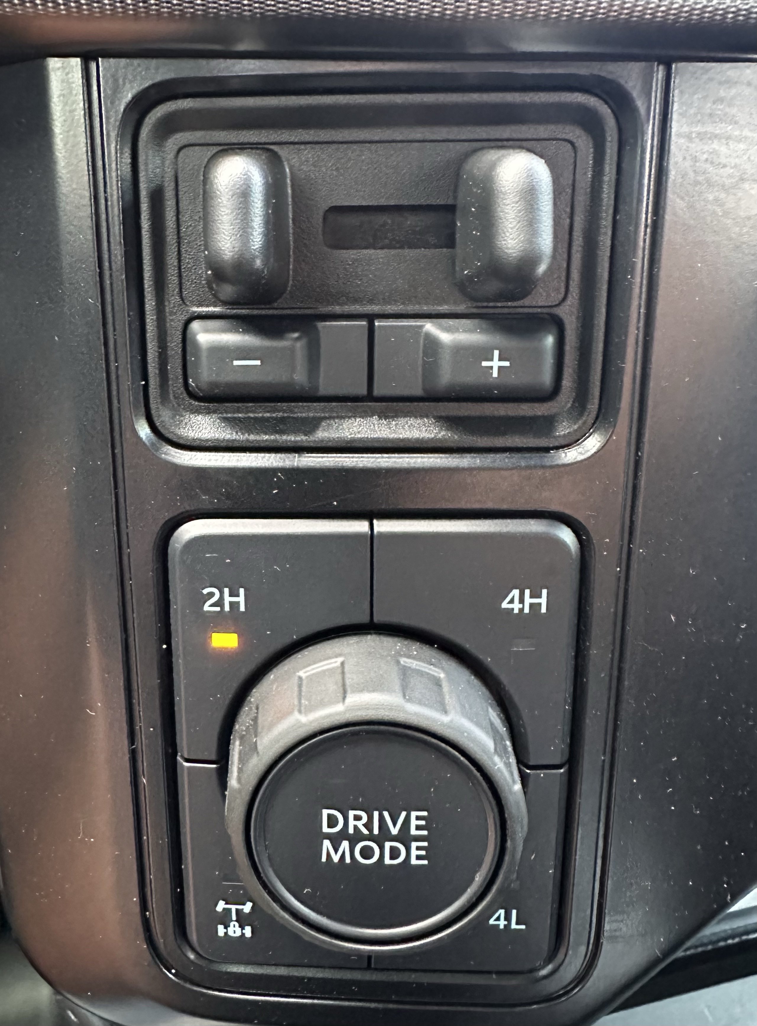 Certified 2025 Ford F250 Platinum AWD/4WD image 23