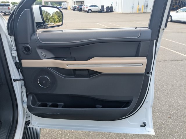 Certified 2024 Ford Expedition Limited AWD/4WD image 36