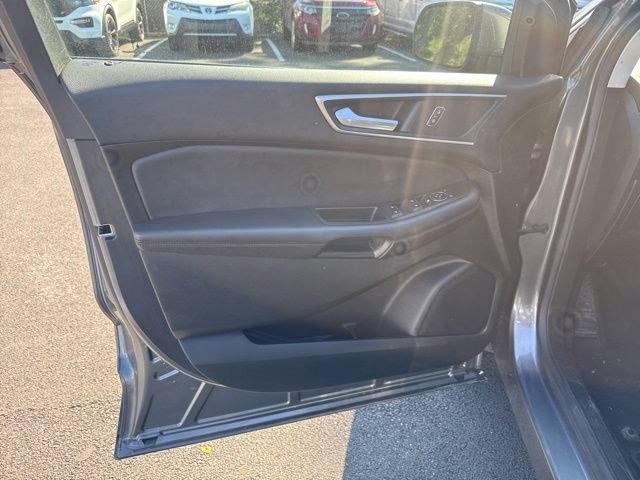 Certified 2022 Ford Edge SEL w/ Convenience Package AWD/4WD image 18