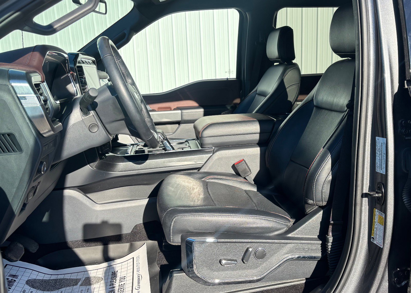 Certified 2022 Ford F150 Lariat w/ Equipment Group 502A High image 23