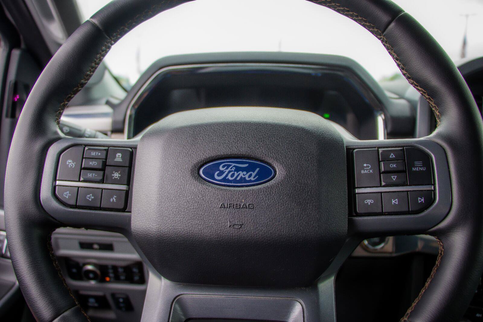 Certified 2025 Ford F150 Lariat w/ Equipment Group 501A Mid AWD/4WD image 10