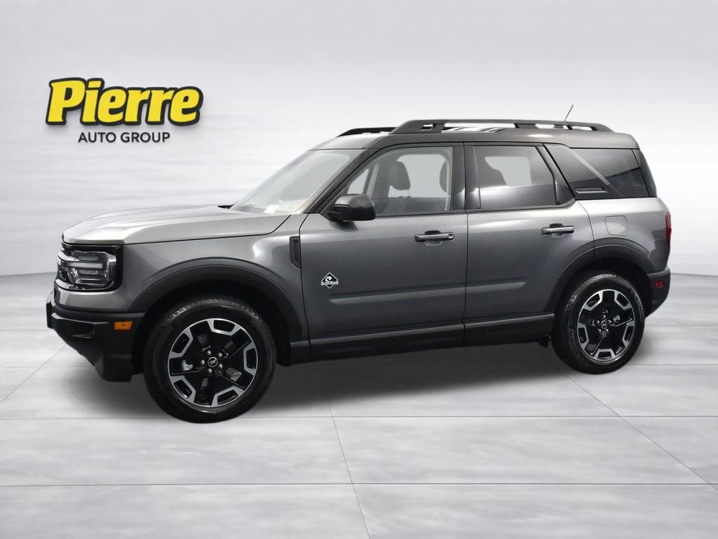 Certified 2024 Ford Bronco Sport Outer Banks w/ Tech Package image 2