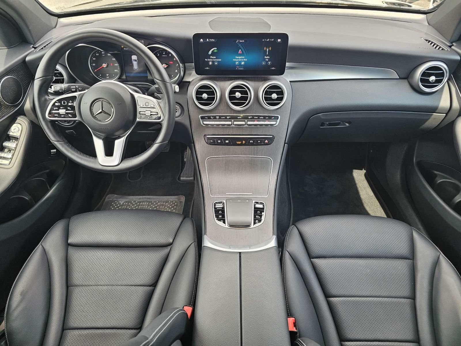 Used 2022 Mercedes-Benz GLC 300 4MATIC w/ Multimedia Package Lite image 17
